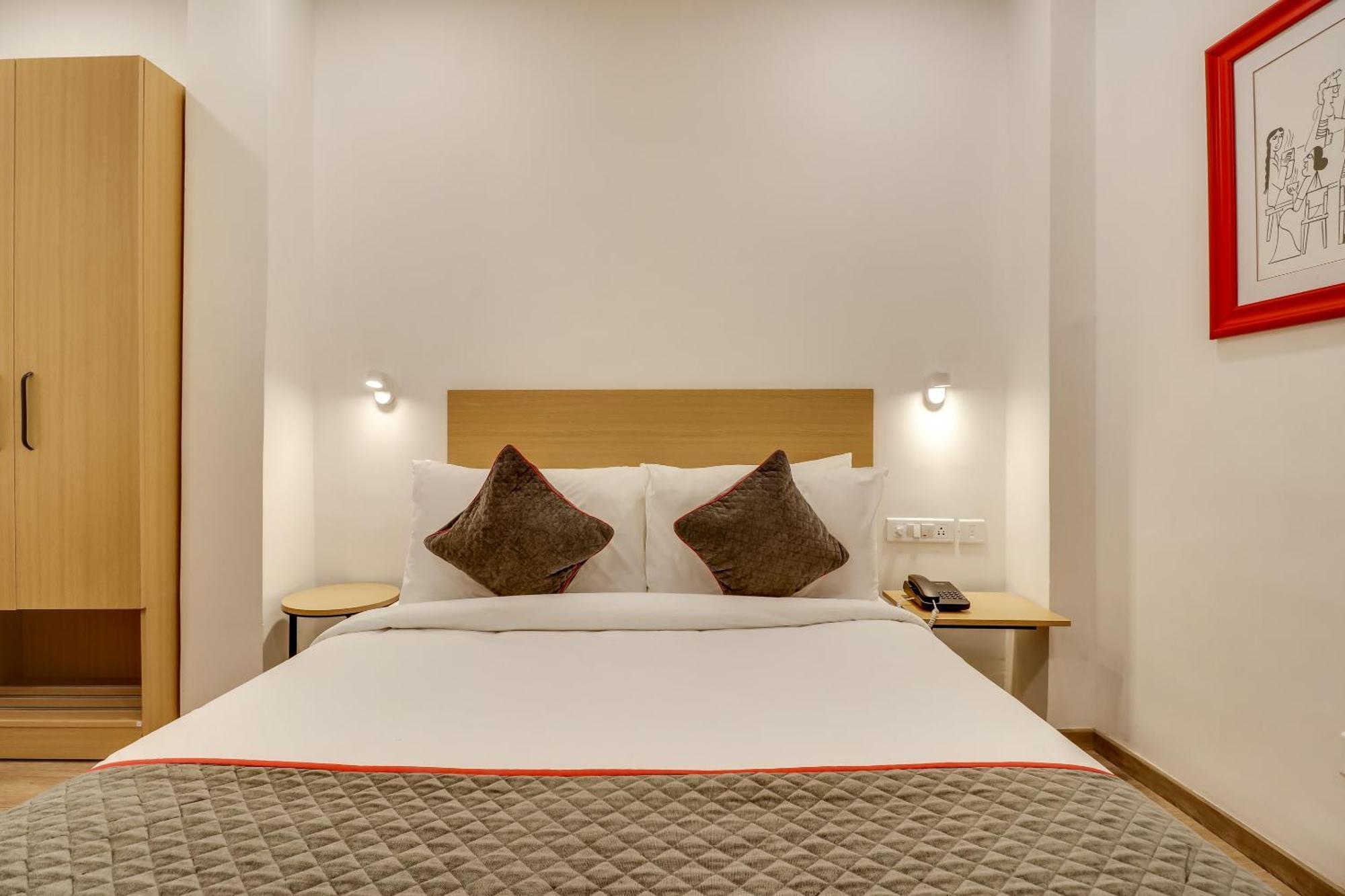 Townhouse Woodland Hotel Nagpur Exterior photo