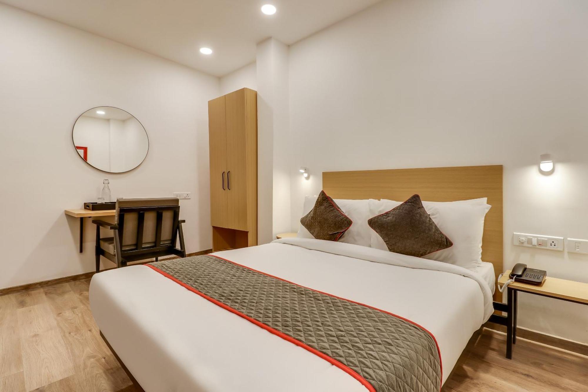 Townhouse Woodland Hotel Nagpur Exterior photo