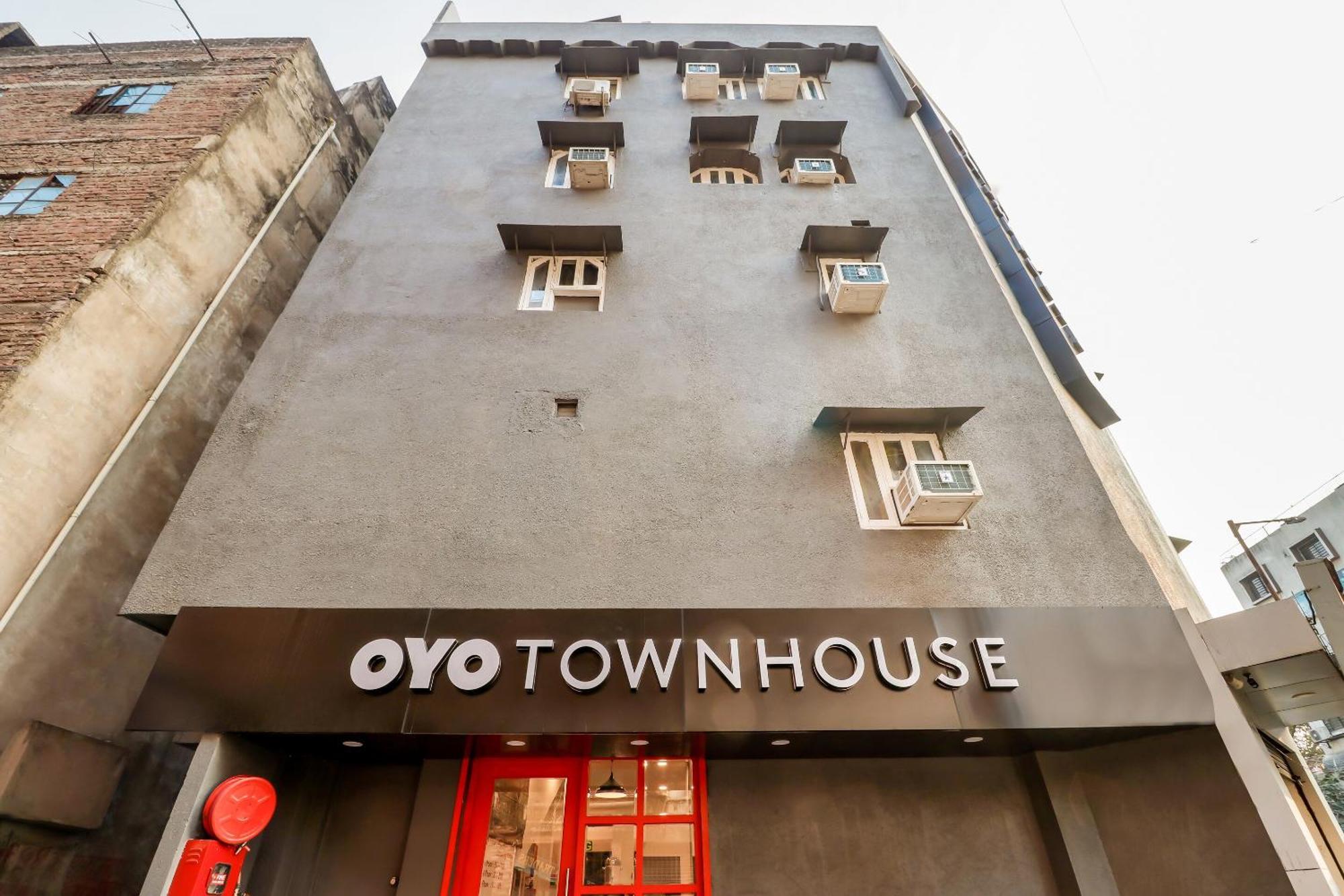 Townhouse Woodland Hotel Nagpur Exterior photo