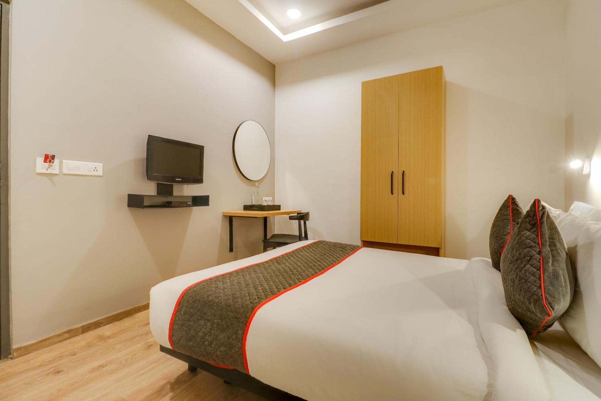Townhouse Woodland Hotel Nagpur Exterior photo